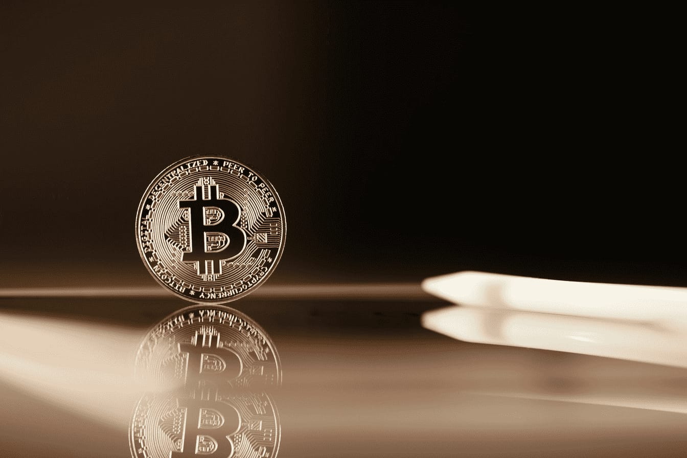 Bitcoin Futures Price Suppression: The Underlying Factors and Implications